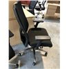 Image 2 : HON BLACK MESH BACK ADJUSTABLE ARM TASK CHAIR (s2)