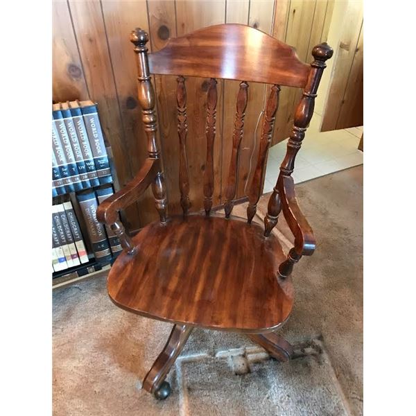 Ornate Wood Desk Chair w Castors