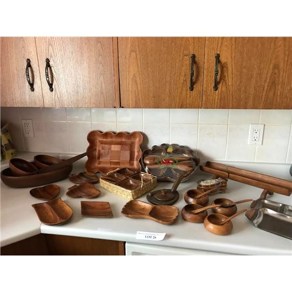 Various Wood Serving Dishes, Salad Sets & Tray