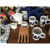 Image 3 : Padermo 8 Piece Utensil Set, Monarch Scale, White Teapot/Creamer/Sugar, 3 Mugs, Football Chip & Dip 