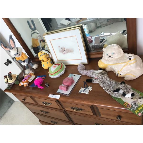 Ceramic Cat, Harrison Puppy Picture, Stuffed Bugs Bunny Golfer, various Dog & Cat Toys, Alligator  G