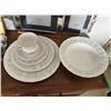 Image 4 : 2 Silver Plated Picture Frames, 6 Piece Paragon Melanie China Place setting & 6 Soup Bowls, Colourfu