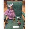 Image 2 : Upholstered children's rocking chair, 2 dolls, raggedy ann cooking jar, handmade figure skater, cera