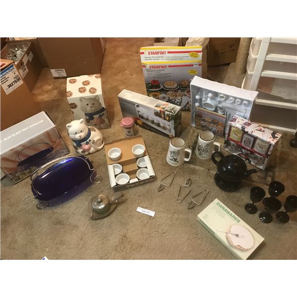 Starfrit Gourmet decorating kit, Brabantia 6 spice rack, cookie jar, Black teapot with warmer, 4 gla