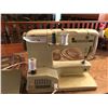 Image 3 : Bernina 740 Sewing Machine
