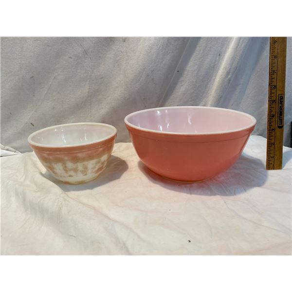 Pyrex bowls