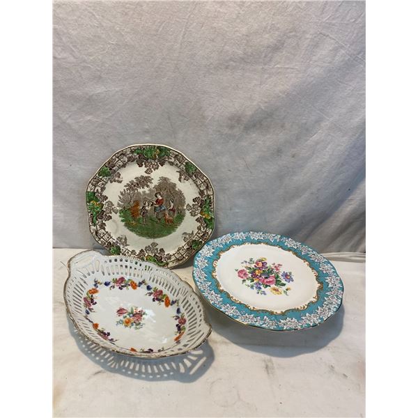 Collectibles plates one Spode