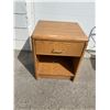 Image 1 : Night stand