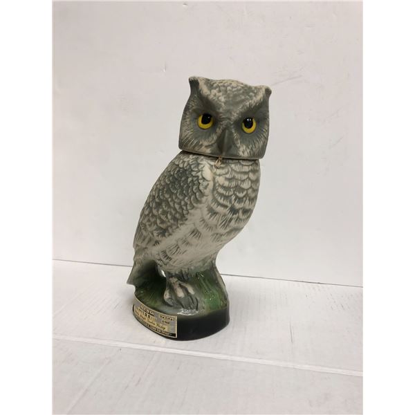 Vintage Beam Kentucky Bourbon Whiskey collectible porcelain decanter Owl (seal intact)