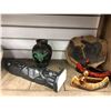 Image 2 : 6 pcs of First Nations motif art pottery