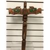 Image 6 : West Coast First Nations cedar carved talking stick "Eagle/ Raven/ Killer Whale" w/ abalone eyes sig