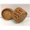 Image 3 : West Coast First Nations woven cedar bark "Salish" lidded basket - 4in diameter x 2 1/2in tall