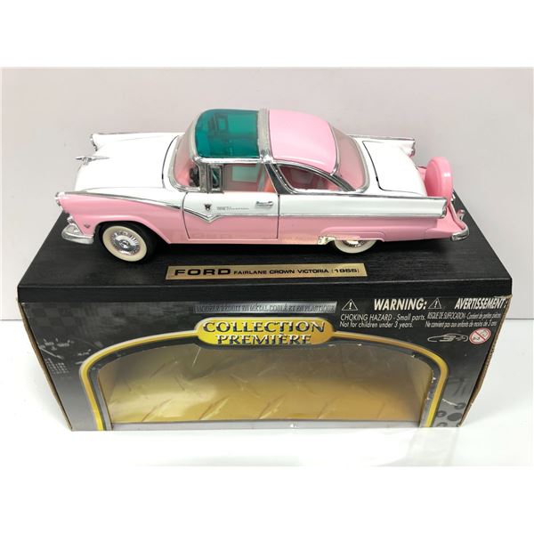 1955 Ford Fairlane Crown Victoria die-cast metal collectors car w/ box