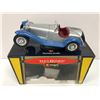 Image 1 : 1932 Alfa Romeo 2300 Spider die-cast metal collectors car w/ box