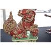 Image 2 : RED GLAZED FUU DOG W/CUBS ON STAND