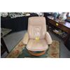 Image 2 : EKORNES STRESSLESS CHAIR W/OTTOMAN (2 PCS)