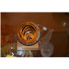 Image 2 : COVERED GLASS BOWL BY GEOFF LEE (ISLAND GLASS WORKS) & ROUND ORB ON STAND (2 PCS)