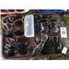 Image 2 : 3-Tray of Fashion Sunglasses - 3 X $