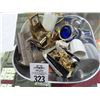 Image 1 : Cap Gun, Calendar, Cuff Links, Knick Knacks In Bowl