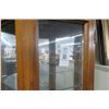 Image 2 : Oak 3-Panel ? Curio
