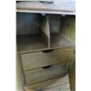 Image 2 : Kincaid Tiger Oak Dresser/Mirror/High Boy Set