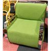 Image 1 : SHOWHOME GREEN ROCKING CHIAR WITH METAL FRAME