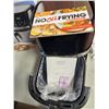Image 2 : NEW 5.8QT BLACK AND SILVER 1700W 8 IN 1 AIR FRYER