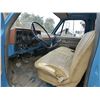 Image 16 : 1976 Chevy Grain Truck, 5 Ton, V8, 5&2 Spd, 16' Grain Box, Twin Cyl. Hoist, Showing 53,247Km, SN. CC