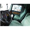 Image 19 : 2000  379 Peterbilt, 60" Bunk, Cat 550/18spd/12 F/40, R/38000, Beacons, Single Locker
