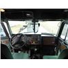 Image 28 : 2000  379 Peterbilt, 60" Bunk, Cat 550/18spd/12 F/40, R/38000, Beacons, Single Locker
