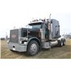 Image 5 : 2000  379 Peterbilt, 60" Bunk, Cat 550/18spd/12 F/40, R/38000, Beacons, Single Locker