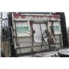 Image 8 : 2000  379 Peterbilt, 60" Bunk, Cat 550/18spd/12 F/40, R/38000, Beacons, Single Locker