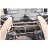 Image 9 : 2000  379 Peterbilt, 60" Bunk, Cat 550/18spd/12 F/40, R/38000, Beacons, Single Locker