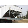 Image 2 : 1999 ADVANCE Super B Grain Trailers, Air Ride, 11.00-24.5 Tires, Back Trailer Redone by BlueSky