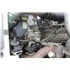 Image 10 : 1999 Freightliner Classic c/w 5th wheel, 160" Bunk, 500 Detroit, 15spd, 40 rears 1.66 Mill Km, 11.00