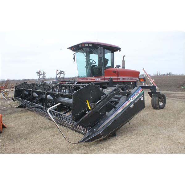 2003 Premier  2952 Swather CAHR S/N: 153337, 21ft Header, Hyd Fore/AFT Triple delivery Shedded, Hyd 