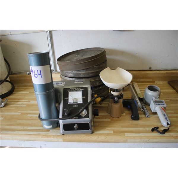 Nuclear Enterprise Grain Moisture Meter, 5 Sieves, Scale (Triple Beam Balance), Smart Scoop, Applica