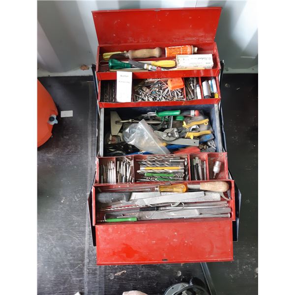 Metal Tool Chest with Tools Cat C