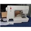 Image 5 : Janome Jem Sewing Machine Cat A