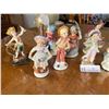 Image 2 : 10 Small Porcelain/Ceramic Figurines