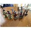 Image 4 : 10 Small Porcelain/Ceramic Figurines