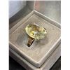 Image 4 : 14K 5.7g Gold Ring Yellow Semi Precious Gemstone