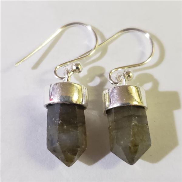 Silver Labradorite Earrings (~Size 0) (~length 0 inches) (~weight 3.87g), Suggested Retail Value $10