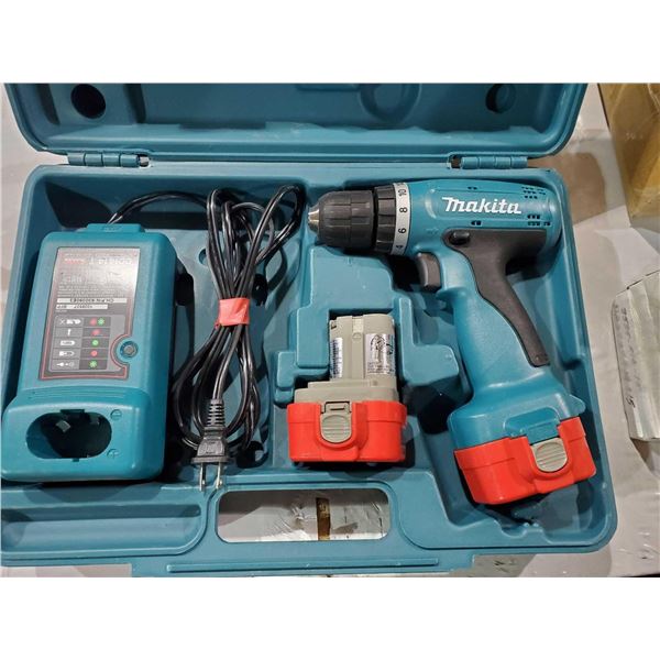 Makita 9.6V Cordless Drill with Dual Battery and Charger