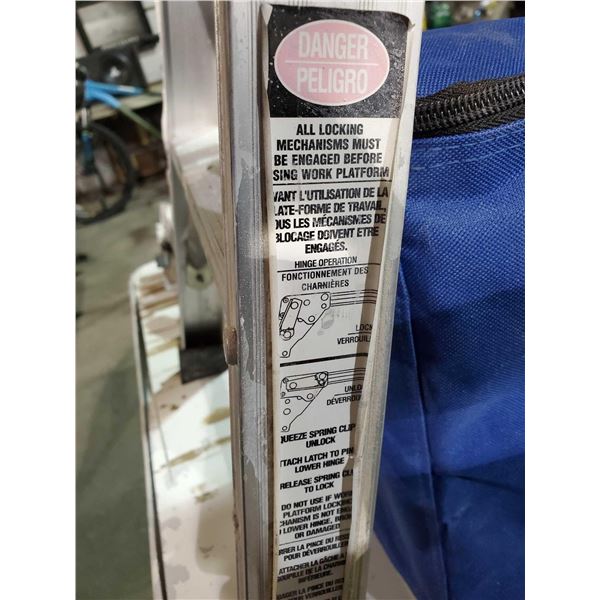 36in Folding Drywall Stand