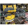 Image 2 : DeWalt Circular Sander and Replacement Sandpaper