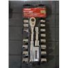 Image 1 : Husky 16pc Socket Wrench Set