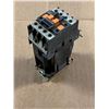 Image 2 : Lot of (32) Telemecanique #CA3DN31 Contactor