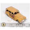 Image 1 : #854 DINKY TOYS #27F PLYMOUTH WOODY ESTATE