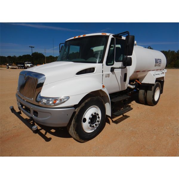 2007 INTERNATIONAL 4200 Water Truck
